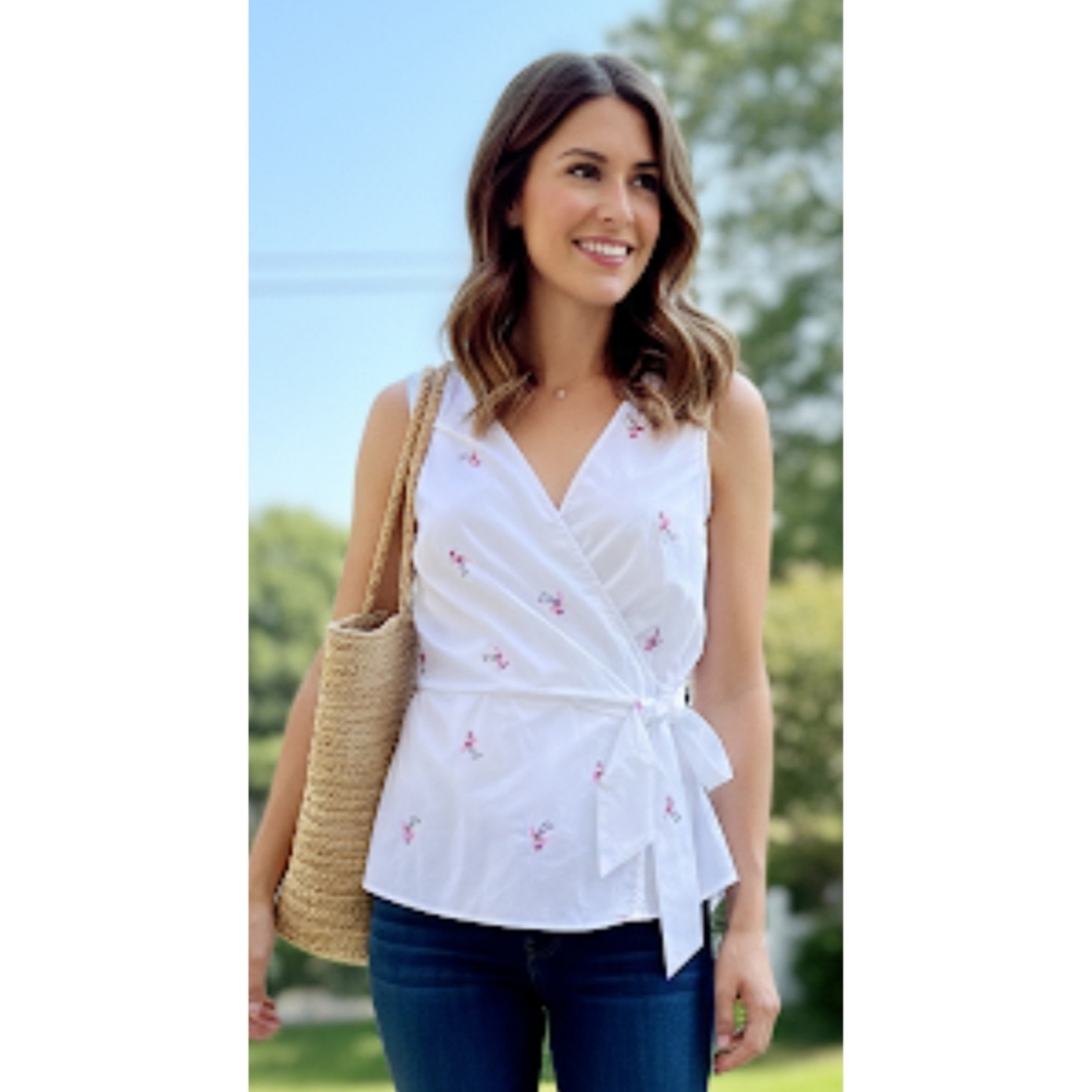 Lily White Flamingo White Tie on side Top, Small, NWT ✔️